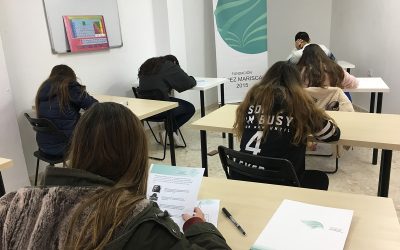 Jóvenes aspirantes a la Beca Fundación López Mariscal realizan la prueba escrita