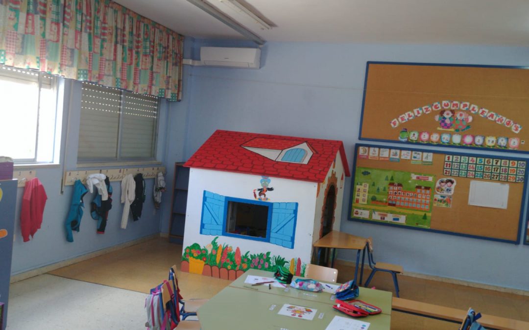 La Fundación López Mariscal instalará unos 60 aparatos de aire acondicionado en las aulas de los centros ubriqueños