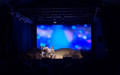 MÁS DE 1800 PERSONAS APLAUDIERON LA REPRESENTACIÓN TEATRAL DE PAZ PADILLA, EN UBRIQUE