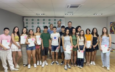 3 de LOS 21 PREMIADOS SE VAN A LONDRES CON PROGRAMA BECAS DE INGLÉS